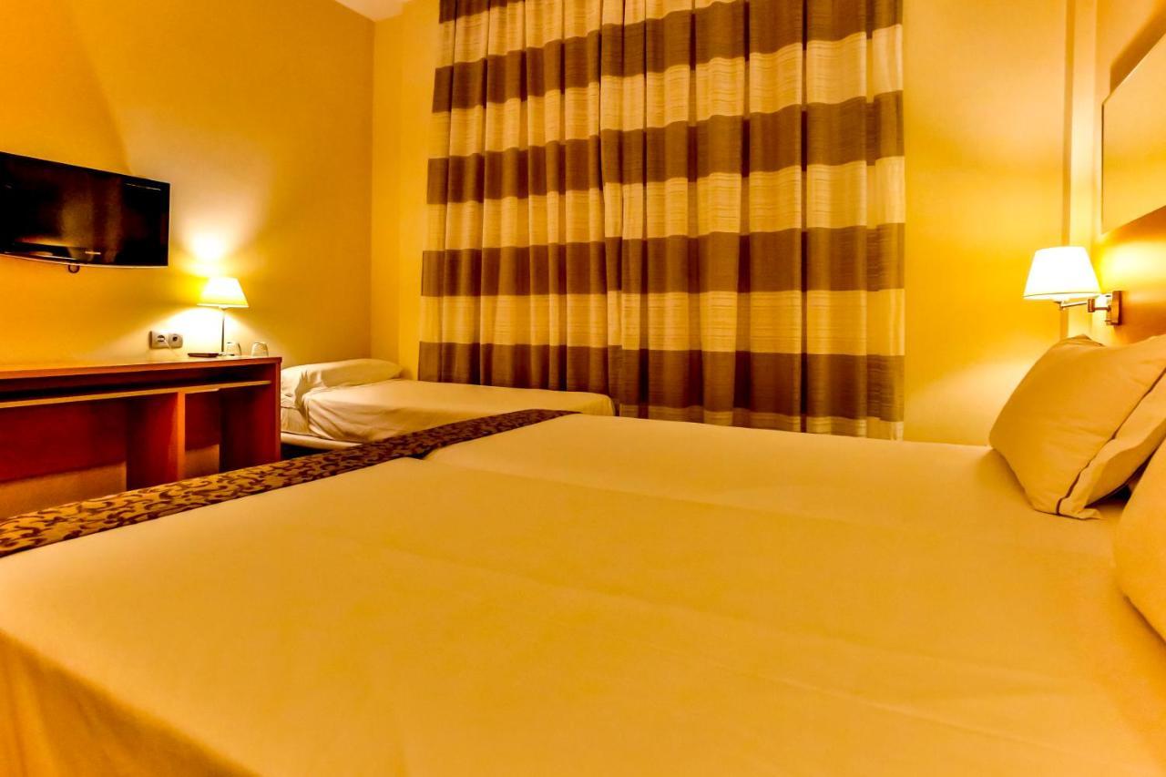 Hotel Desitges Bagian luar foto